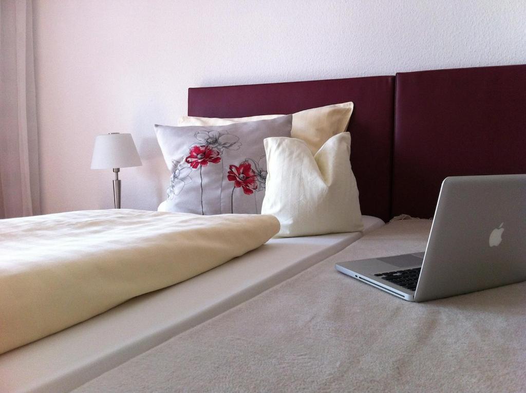 Am Flugplatz Hotell Hockenheim Rom bilde